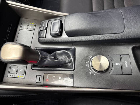 2016 Lexus IS 200t