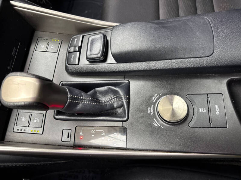 2016 Lexus IS 200t