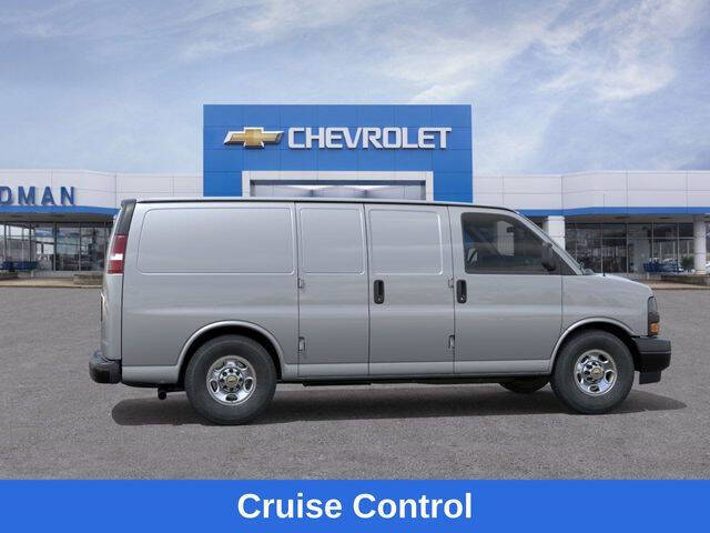 2025 Chevrolet Express 2500
