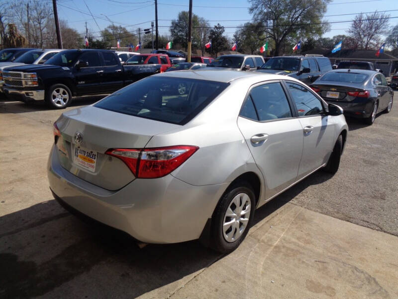 2016 Toyota Corolla LE