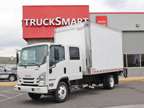 2022 Isuzu NRR for sale at Trucksmart Isuzu in Morrisville PA