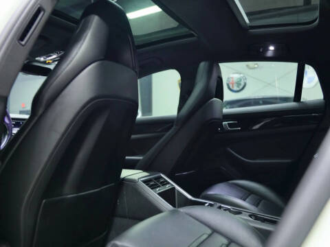 2017 Porsche Panamera