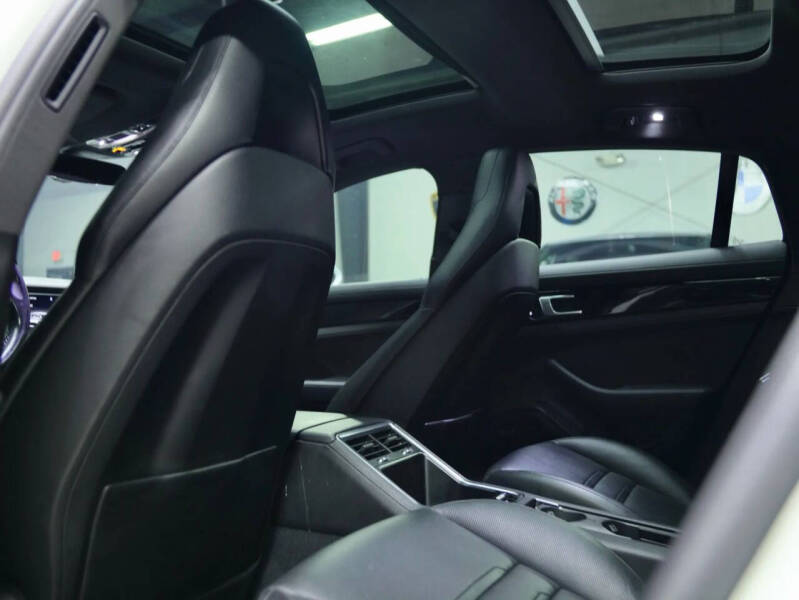 2017 Porsche Panamera