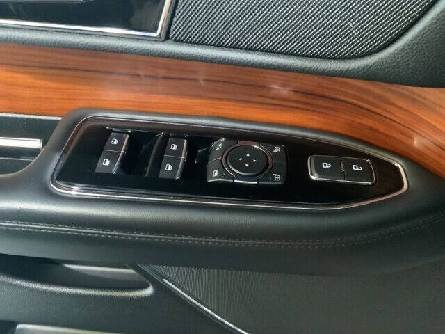 2019 Lincoln Navigator Select