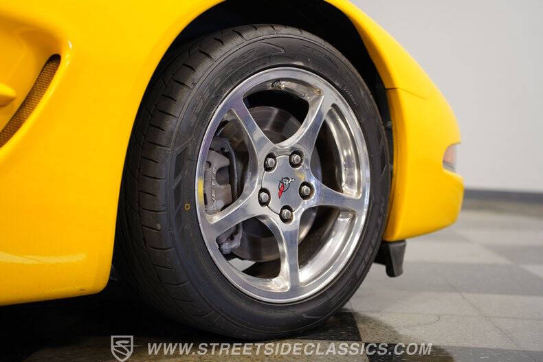 2004 Chevrolet Corvette
