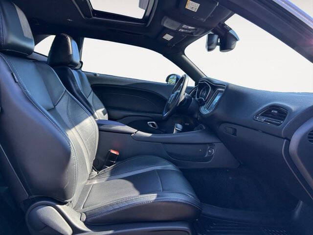 2015 Dodge Challenger SXT Plus