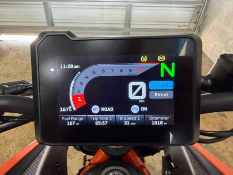 2024 KTM Duke 390