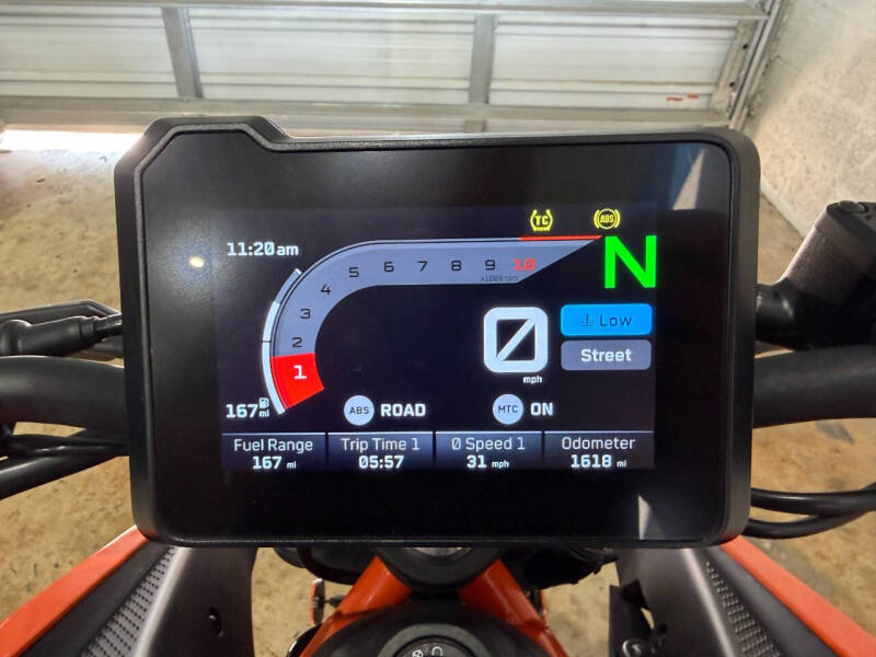 2024 KTM Duke 390