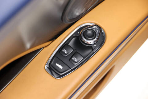 2023 Aston Martin DBS