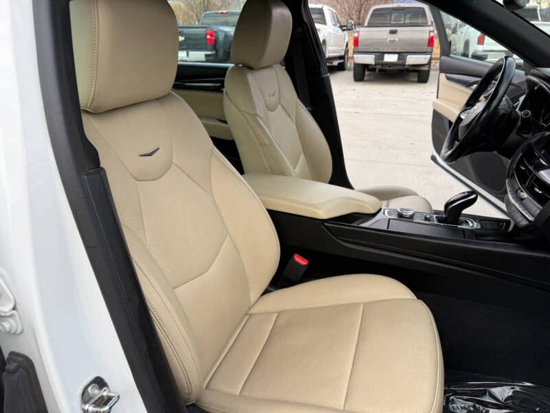 2023 Cadillac CT5 Premium Luxury