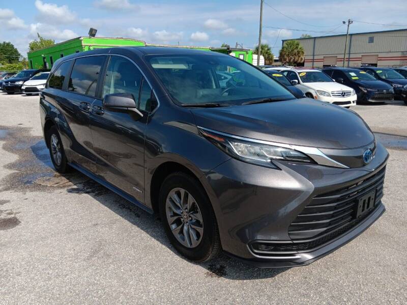 2021 Toyota Sienna for sale at Marvin Motors in Kissimmee FL