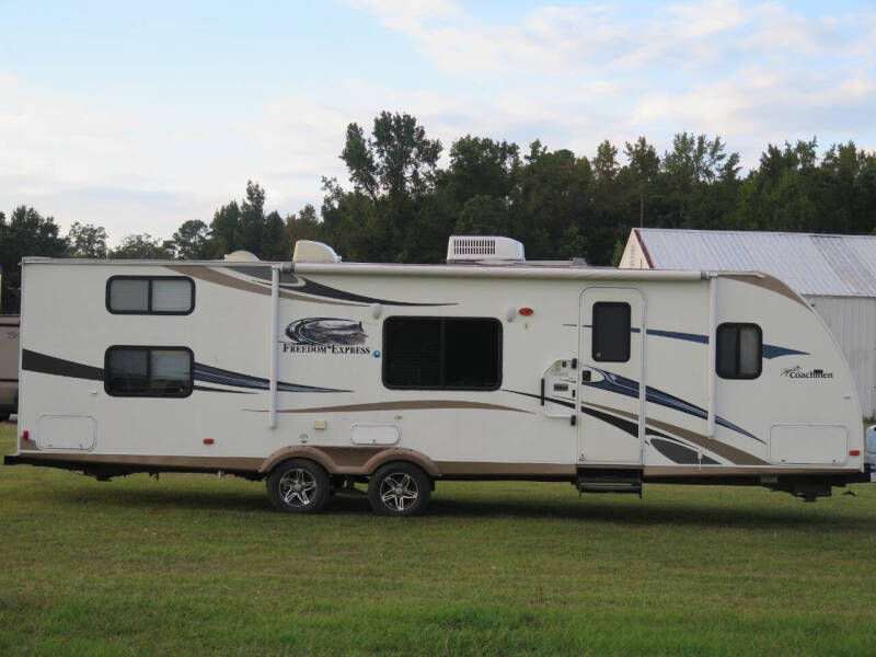 2013 Forest River Coachmen Freedom