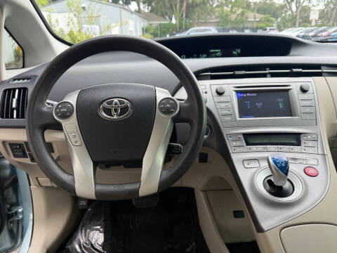 2015 Toyota Prius Two