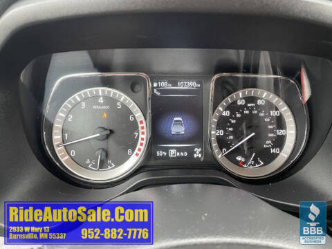 2017 Nissan Titan SV