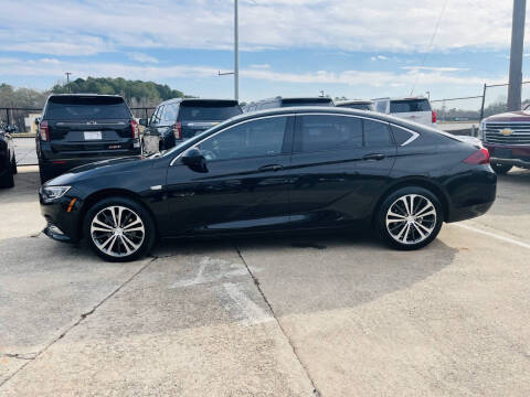 2019 Buick Regal Sportback Essence