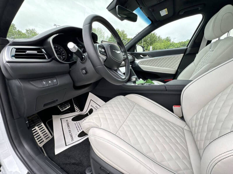 2025 Genesis G70