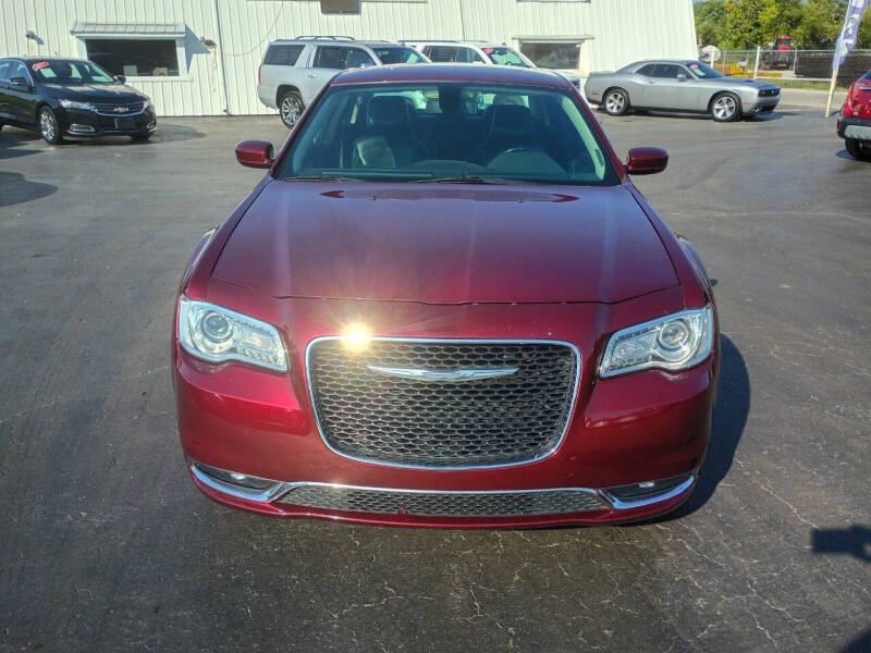 2018 Chrysler 300 Touring