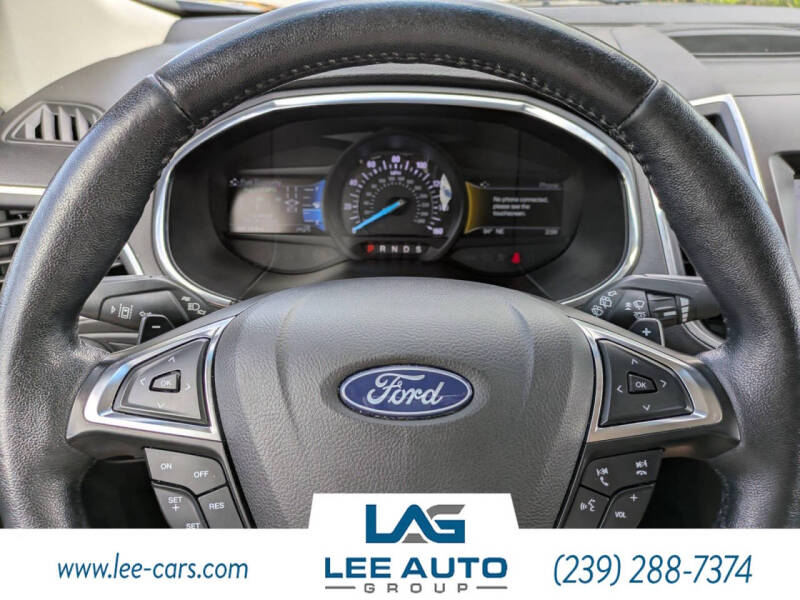 2020 Ford Edge Titanium