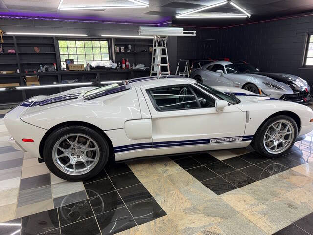 2005 Ford GT