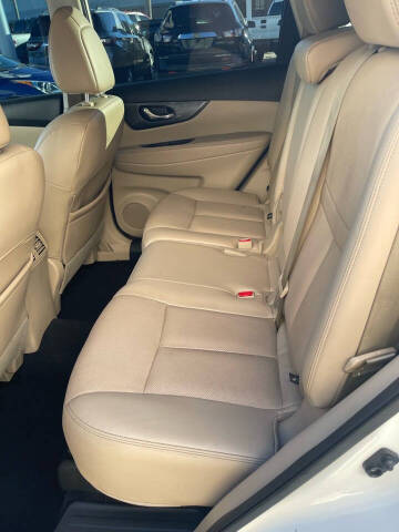 2016 Nissan Rogue SL