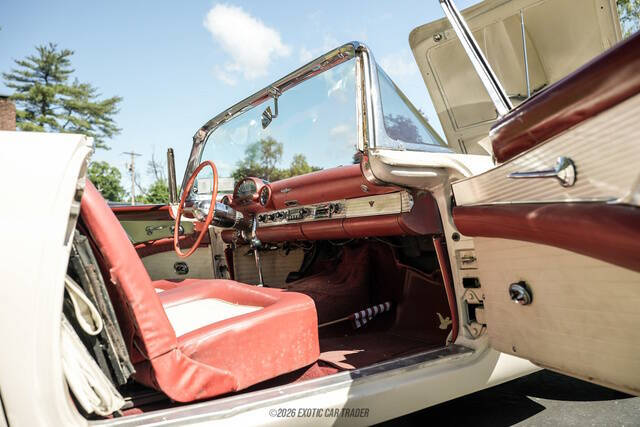 1955 Ford Thunderbird