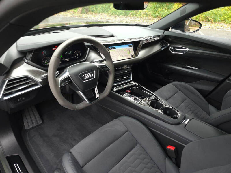 2023 Audi e-tron GT quattro Prestige