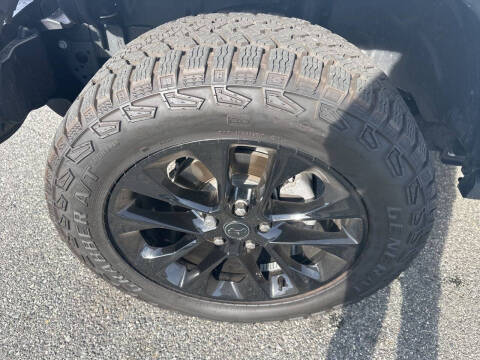 2025 Jeep Gladiator NightHawk