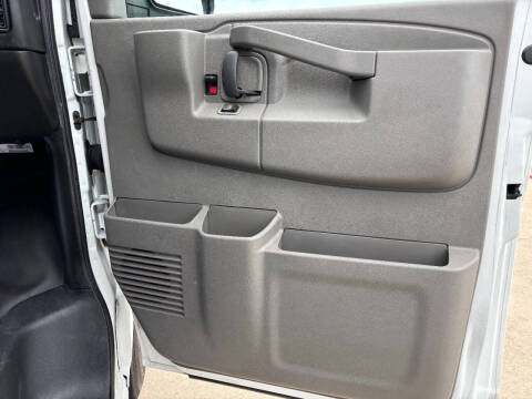 2017 Chevrolet Express 2500