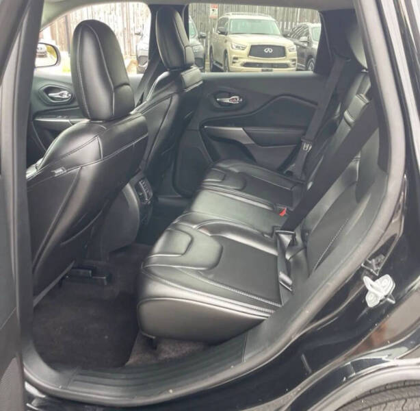 2019 Jeep Cherokee Latitude Plus