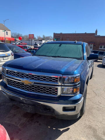 2015 Chevrolet Silverado 1500 for sale at HIDALGOS AUTO SALES in Omaha NE