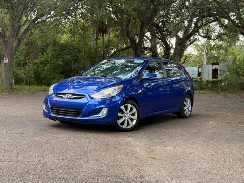2013 Hyundai Accent SE