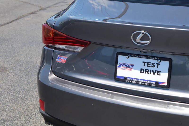 2019 Lexus IS 300