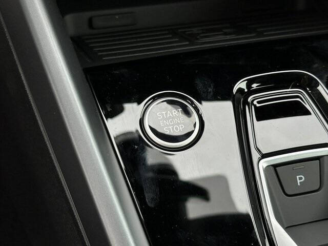 2025 Audi A3 quattro Premium 40 TFSI