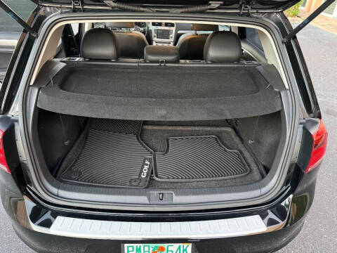 2017 Volkswagen Golf TSI SE