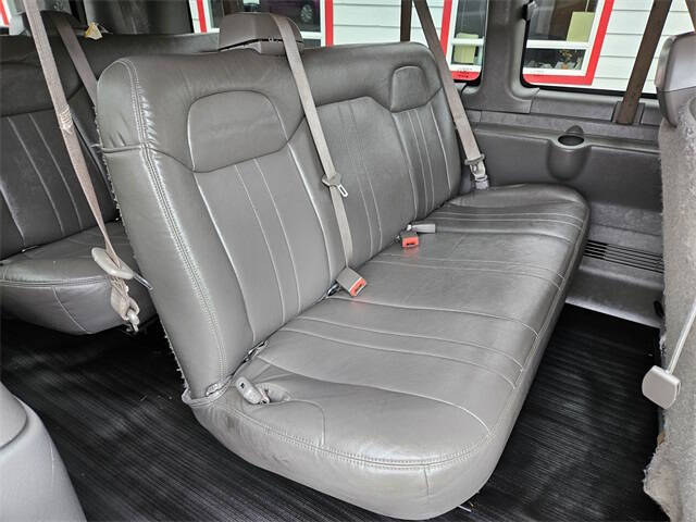 2011 GMC Savana LS 3500