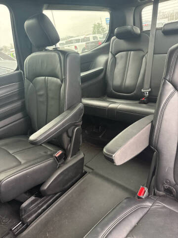 2022 Jeep Wagoneer Series III Carbide