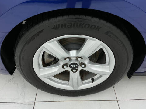 2016 Ford Mustang V6