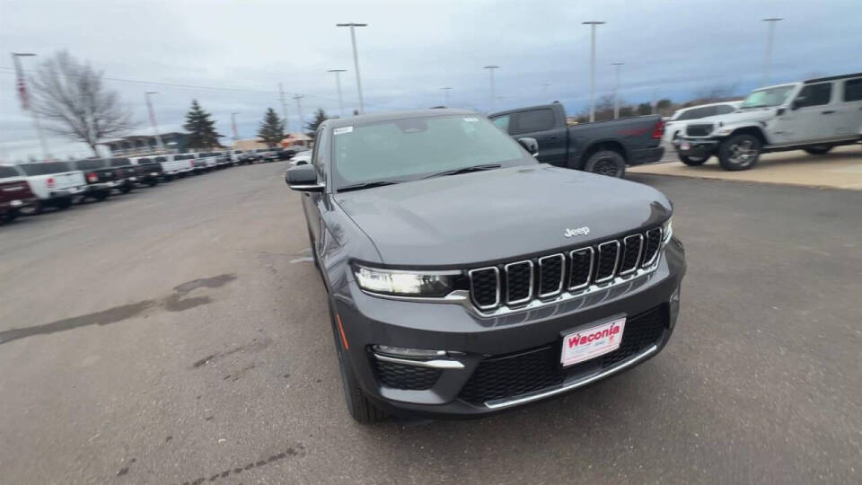 2025 Jeep Grand Cherokee for sale at Victoria Auto Sales in Victoria, MN