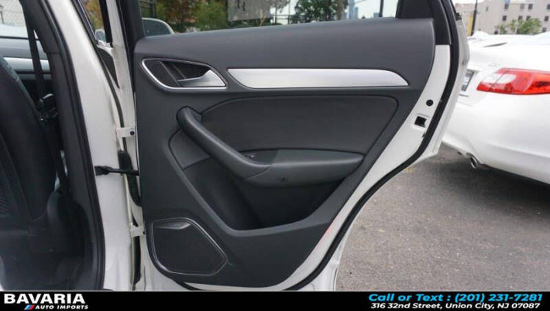 2017 Audi Q3 2.0T quattro Prestige