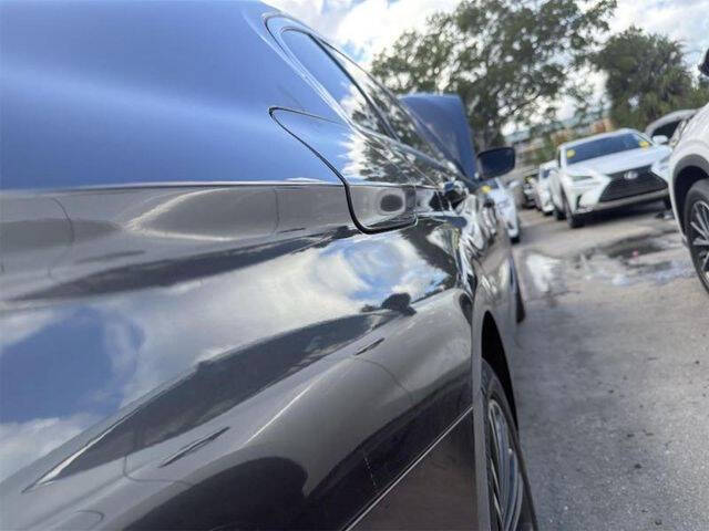 2019 BMW 5 Series 540i