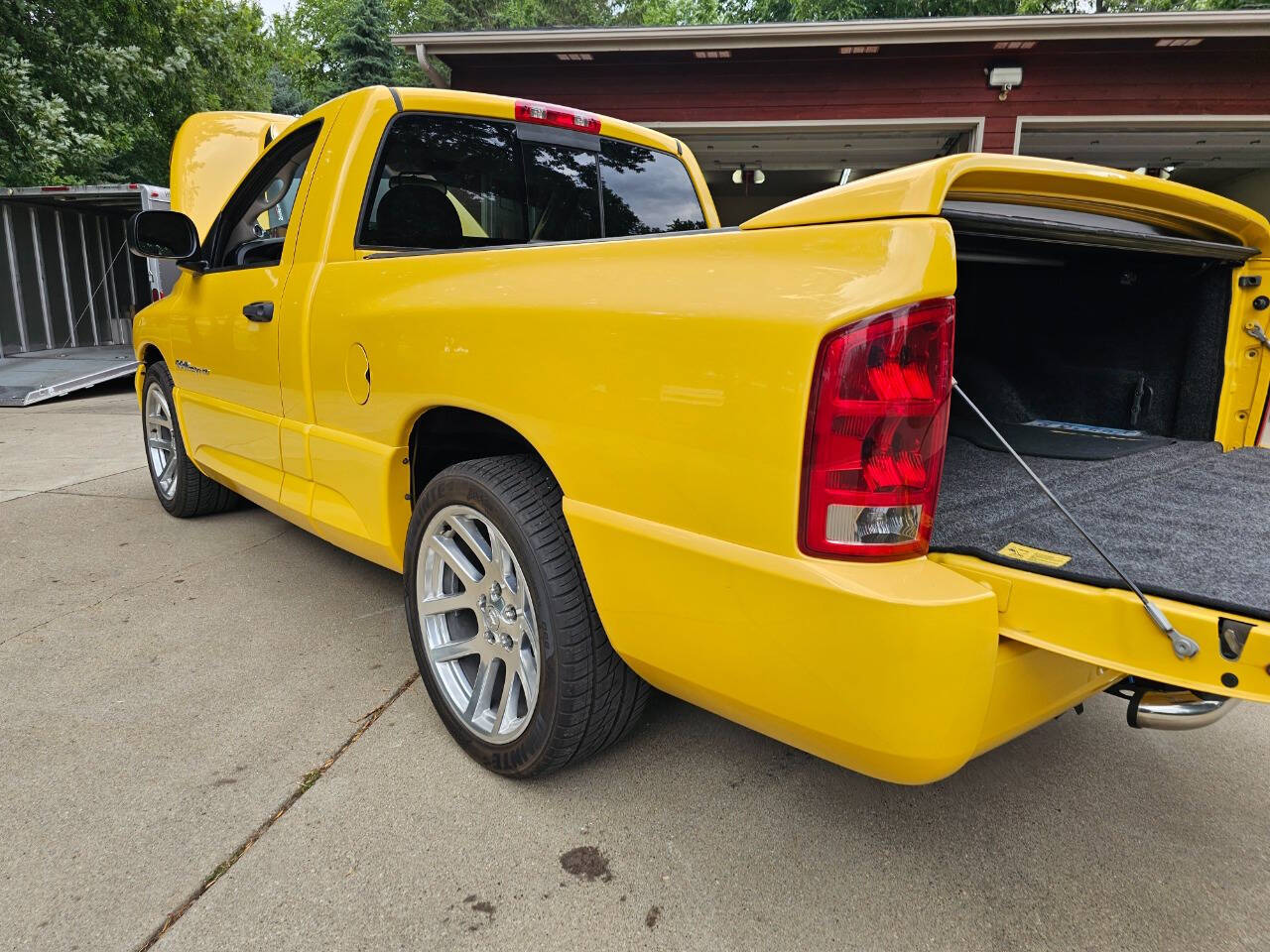 2005 Dodge Ram 1500 SRT-10 56