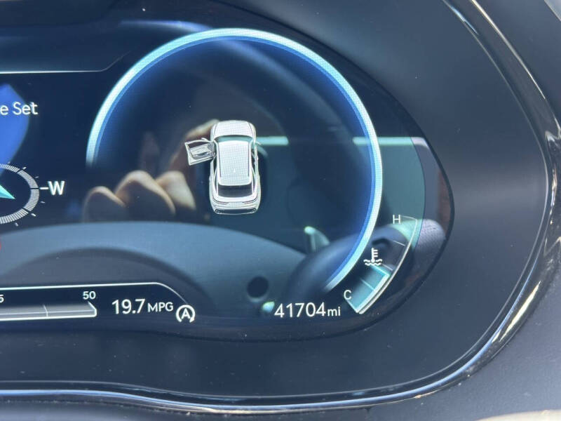 2024 Genesis GV70 2.5T Standard