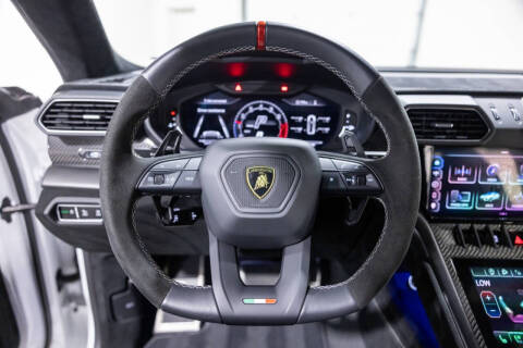 2023 Lamborghini Urus Performante