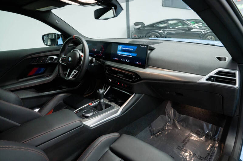 2025 BMW M2