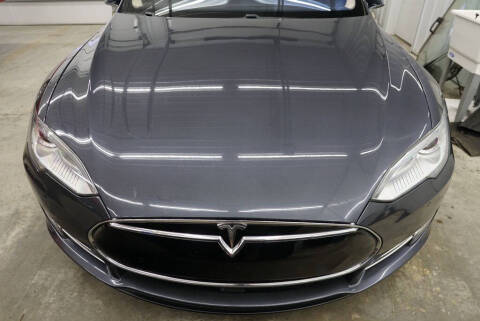 2015 Tesla Model S