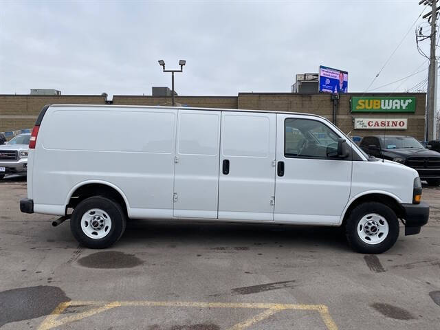 2018 GMC Savana 2500