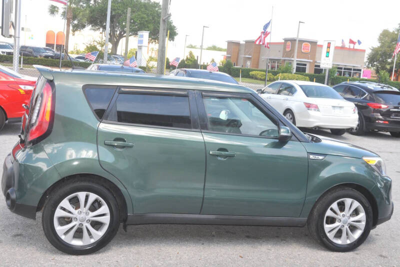 2014 Kia Soul +