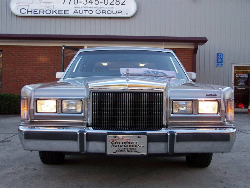 1988 Lincoln Town Car Signature