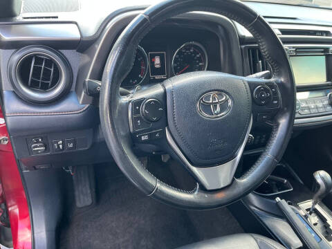 2018 Toyota RAV4 SE