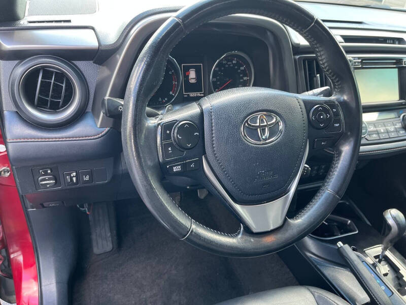 2018 Toyota RAV4 SE